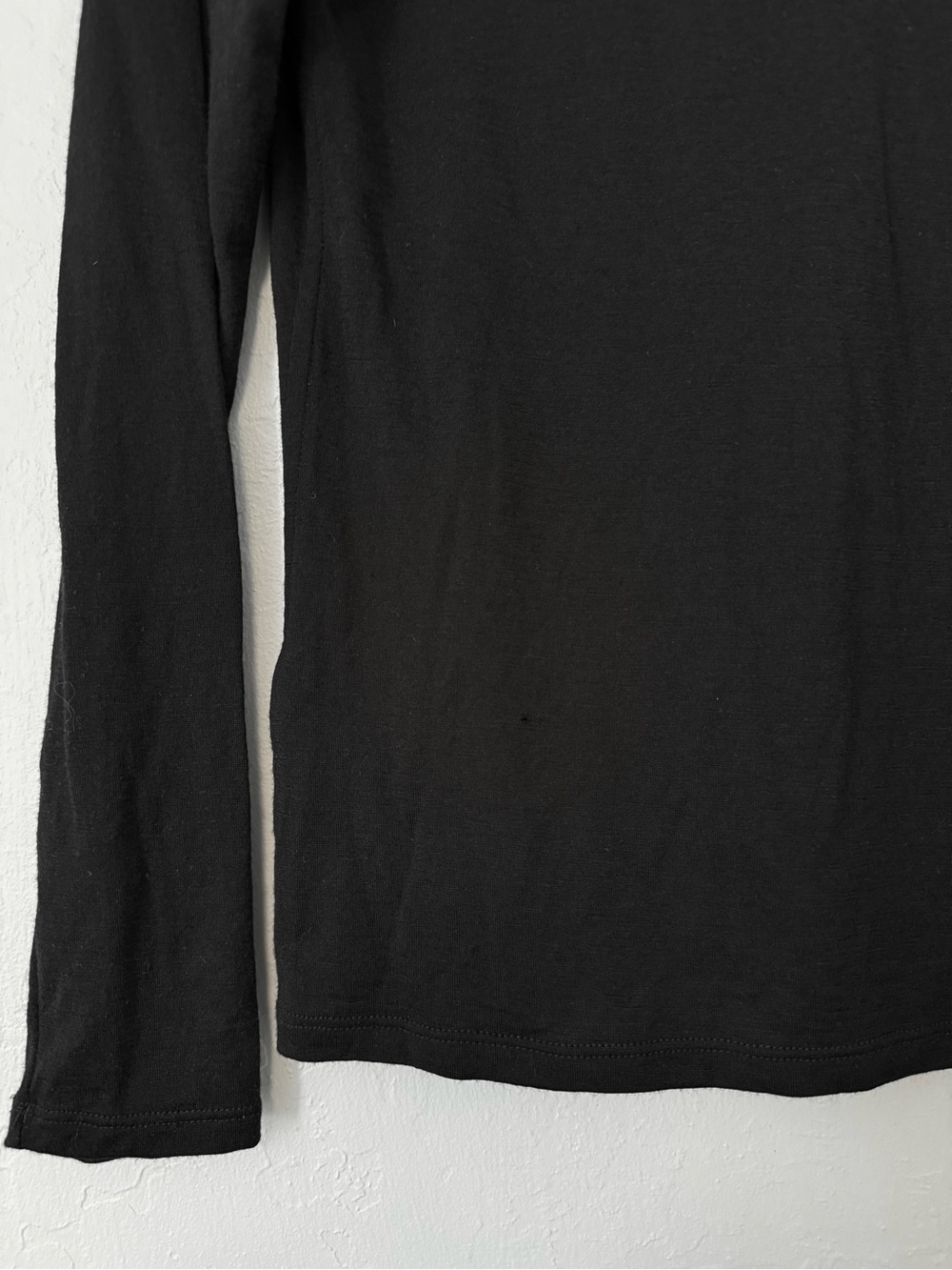 Unbound Merino Women's 100% Merino Wool Black Long Sleeve Shirt Size M - Picture 5 of 11